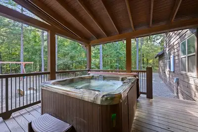 Image de Big Bear Lodge 6 bdr, 5 bains (799 $ - 850 $)