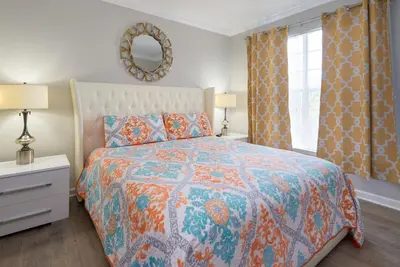 Image de Luxueux primé Condo 2 + 2 récemment rénové près de Disney et Universal