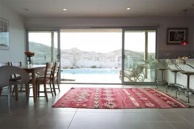 Image de Rénové Palm Springs Retreat: 3 Bed 2 Bath, piscine privée, vue imprenable