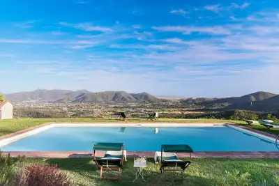 Image de Segale: 11ème Siècle Villa, 450m ², A / C, Piscine, Panorama, 80 Acres de Terres