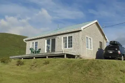 Image de Cap-Breton Cottage, hors des sentiers battus. . . Vues spectaculaires sur l'océan \/ montagne!