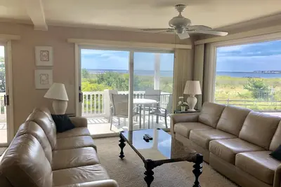 Image de Propre et confortable Beachfront w / Balayer Townsend Inlet & Avalon Skyline Views!
