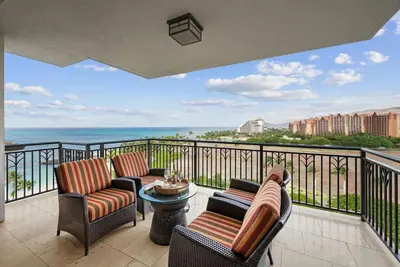 Image de Panoramique sur l'océan et les couchers de soleil sur le toit Penthouse 10e étage Beach Villas Condo de luxe