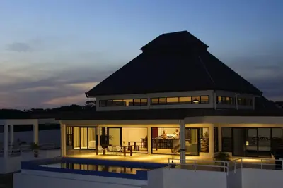 Image de Villa moderne de luxe avec piscine privée et plage aux Fidji - peut accueillir jusqu'à 14