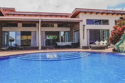 Casa Nirvana Incroyable Oceanview Villa à Santa Teresa Beach