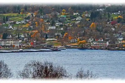 Image de Peint Rocher Location de vacances - Walking To Attractions Watkins Glen