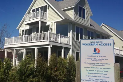 Image de Nouvelle maison de luxe en bord de mer @Woodman Beach - Vues Sur Le Lac + Cour + Courte promenade 2 Ville
