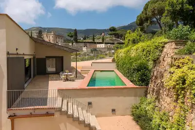 Image de Superbe ferme du 15ème siècle dans 30 acres avec piscine privée près du village