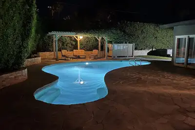Image de Spa Oasis Retreat à Movie Colony East