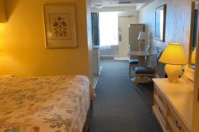 Image de Daytona Beach Resort, 1er étage, front de mer / piscine intérieure / extérieure / foyer