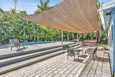 Image de Luxury Wilton Resort Home. . . Superbe Back Yard 3/2 Home PRIVÉ. ENTIÈREMENT Remodel