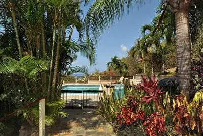 Image de Magnifiquement rénové, même prix bas! À quelques pas de la piscine, randonnée jusqu'aux plages.