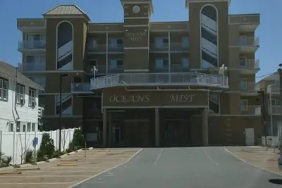 Image de Upscale Ocean Front Boardwalk Condo - RÉSERVEZ Votre Semaine Pour 2018