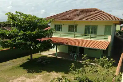 Image de Maison de ville avec 2 apt, à 100 mètres de la mer, peut accueillir jusqu'à 10 personnes par apt.