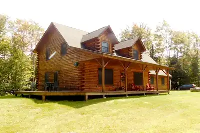 Image de Log Cabin - One Mile De Jay Peak Resort