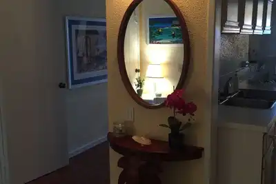 Image de Soldes d'été + tarifs avantageux, piscine, WiFi, magnifique 2br rénové @Cowpet Bay West