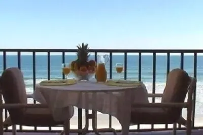 Image de En Bord de mer - Belle, Oceanfront Direct. Extra Large 1 Chambre, Salle de Bain 1+