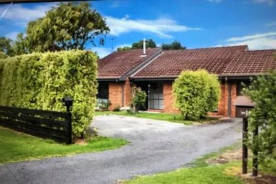 Image de Unité de vacances en famille à l'entrée de Port Fairy