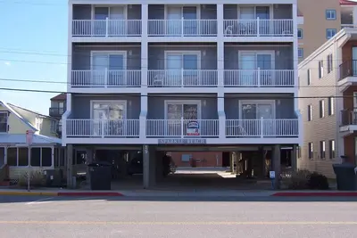 Image de Étincelle Beach - Ocean Bloquer Townhouse -141st rue