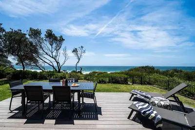 Image de Une touche de 'Burradise' - Front de mer privé avec vue panoramique sur l'océan