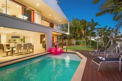Image de Elite Holiday Homes - Flamingo Key À Broadbeach Fantastic Value