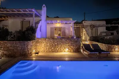 Image de Villa confortable près de la plage.