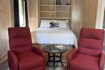 Image de Boathouse Efficiency Waterfront Cottage près du parc national d'Acadia