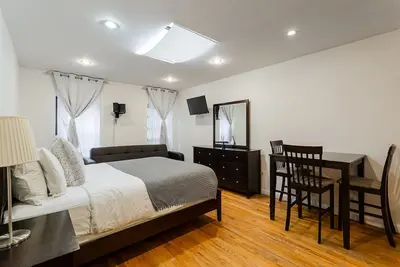 Image de (5fw) Chelsea Fab Studio juste pour vous