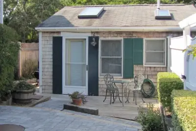 Image de Le charme du chalet debout Old Cape Cod-free