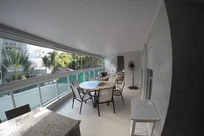 Image de Grand appartement avec balcon gastronomique, proche de la plage