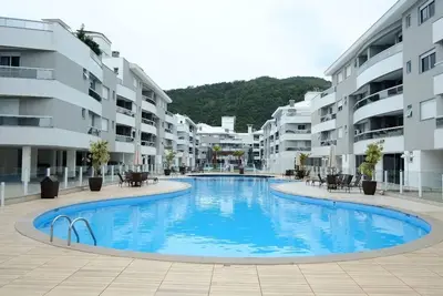 Image de Nouvel appartement dans le coin nord des Britanniques avec espace de loisirs. Wifi, NetFlix et Split.