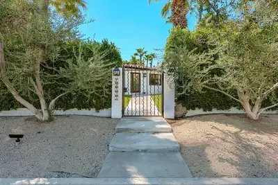 Image de South Palm Desert / El Paseo - Un mini-domaine paisible
