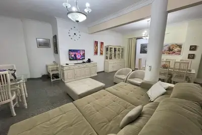 Image de Grand quatre chambres à côté du métro à Copacabana près d'Ipanema et Lagoa