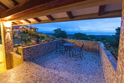 3 Chambres 3 Bath Ocean View Home à Uvita centrale avec piscine privée