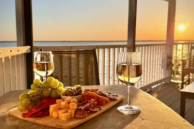 Image de The Retreat à Sandbridge Beach - Charmant chalet de Rv sur le Ba