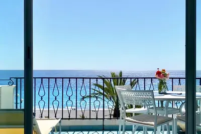 Image de Vue mer panoramique. . . terrasse