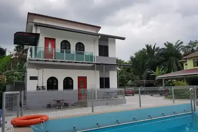 Image de Mri Homestay Sg Buloh - 3 chambres \/ 2 salles de bain 1f