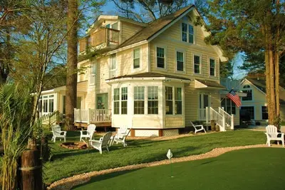 Image de Magnifique maison au bord de l'eau
