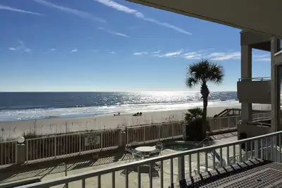 Image de Luxuroius Oceanfront Condo, Garden City Beach, Wifi, Ac, télévision par câble, piscine, jacuzzi