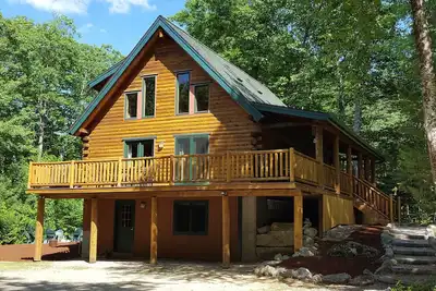 Image de Belle maison en rondins en Suissevale sur le lac Winnipesaukee avec accès à la plage