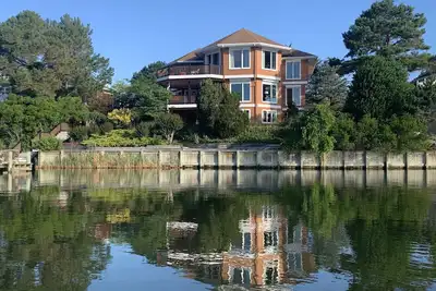 Image de Bethany Beach - Maison familiale avec vue sur un étang salé de 90 acres