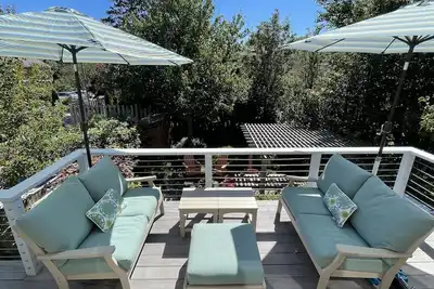 Image de ** Fantabulosa ** West End 2 chambres 2 salles de bain, terrasse, jardin, climatisation, 2 parking