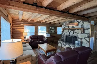 Image de Tomos Landing-Walking Distance to the Marina, includes Private Slip