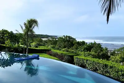 Image de Oceanfront Villa dans un Beach-amant Et Paradise Surfer
