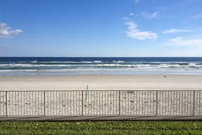 Image de Magnifique condo en bord de mer