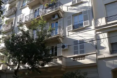 Image de Lumineux et chaleureux de style français Appartement Dans Quartier Buzzing