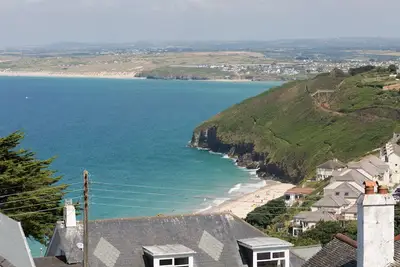 Image de Maison de vacances spacieuse avec une vue magnifique sur la mer. Courte distance de St. Ives