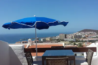 Image de Charmant studio avec vue spectaculaire sur la mer et salle à manger en plein air en plein air