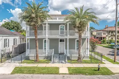 Image de Garden District Upscale Home w / Parking fermé