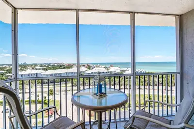Image de 10e étage avec vue sur l'océan Bonita Beach Paradise à Bonita Beach